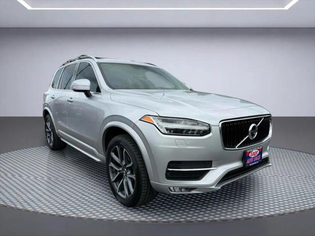 2016 Volvo XC90 T6 Momentum