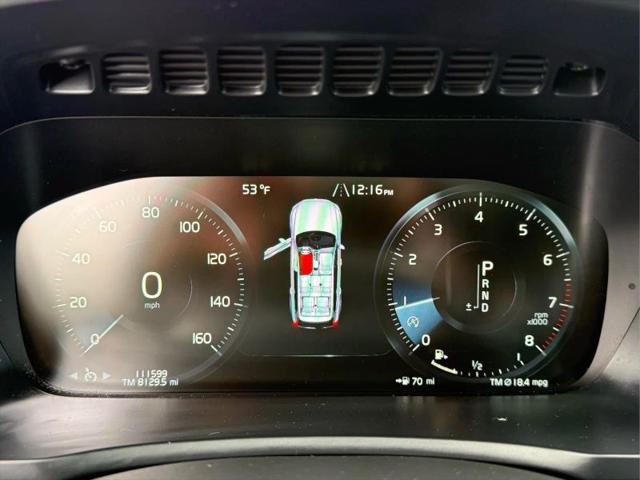 2016 Volvo XC90 T6 Momentum