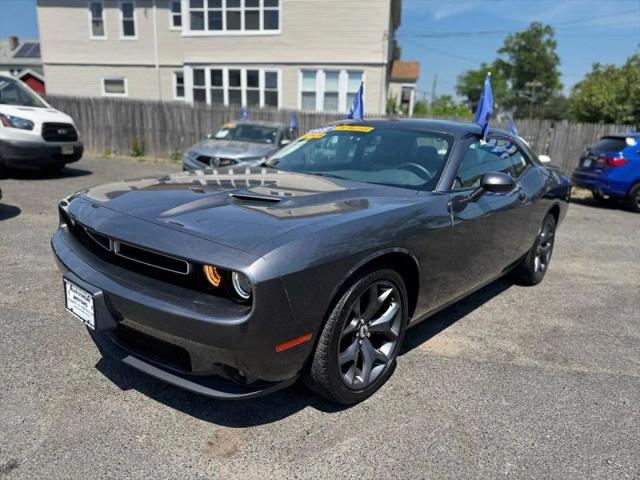 2018 Dodge Challenger SXT Plus