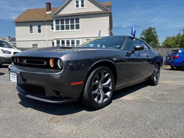 2018 Dodge Challenger SXT Plus