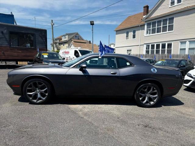 2018 Dodge Challenger SXT Plus