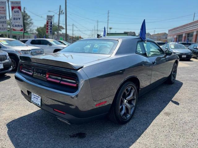 2018 Dodge Challenger SXT Plus
