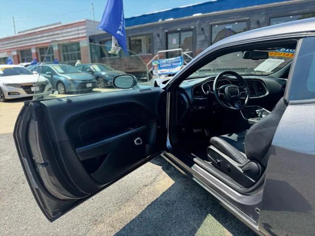 2018 Dodge Challenger SXT Plus