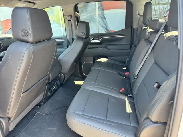 2026 GMC Sierra 1500 Crew Cab, Short Bed, SLT, RWD