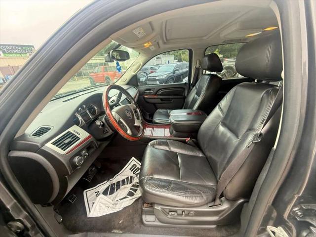 2011 Cadillac Escalade ESV Luxury