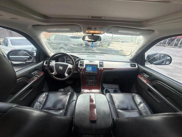2011 Cadillac Escalade ESV Luxury