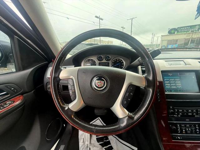 2011 Cadillac Escalade ESV Luxury
