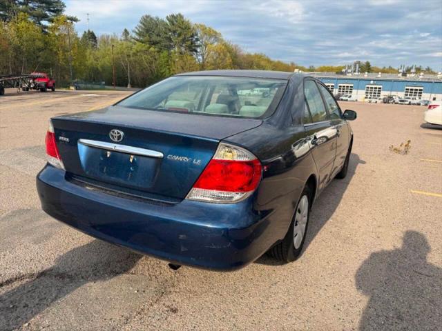 2004 Toyota Camry LE