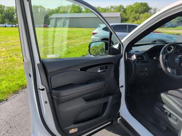 2025 Honda Ridgeline Black Edition