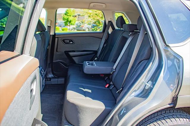 2023 Nissan Rogue S FWD