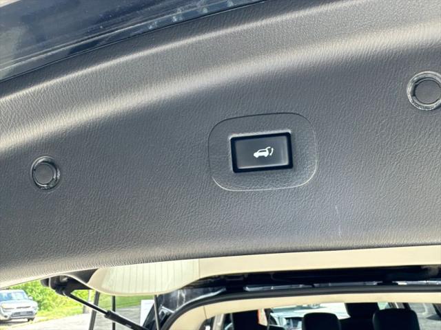 2015 INFINITI QX80 Base