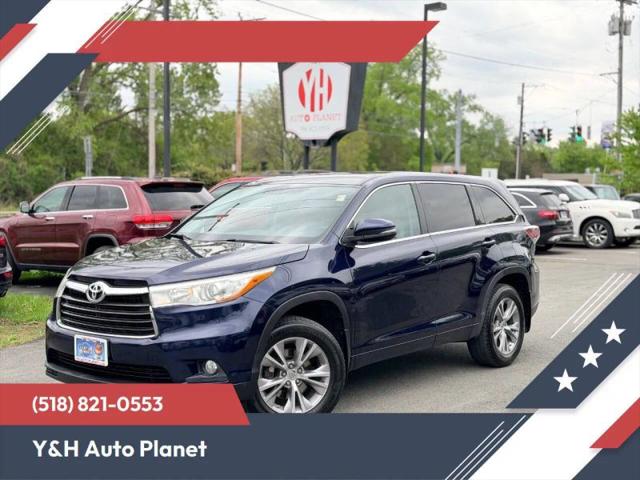 2015 Toyota Highlander LE Plus V6 for sale in Rensselaer, NY