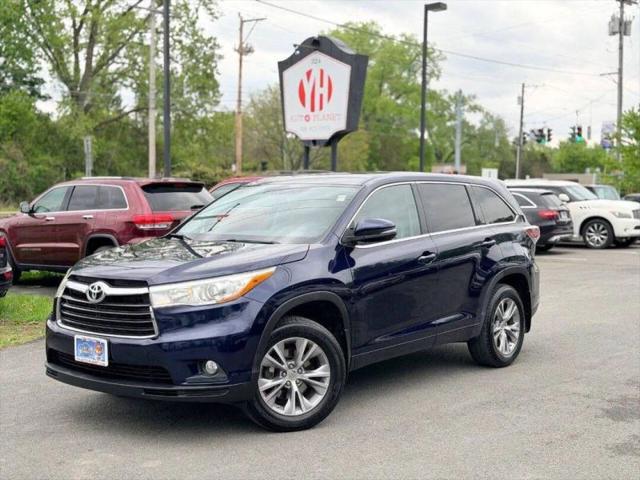 2015 Toyota Highlander LE Plus V6 for sale in Rensselaer, NY
