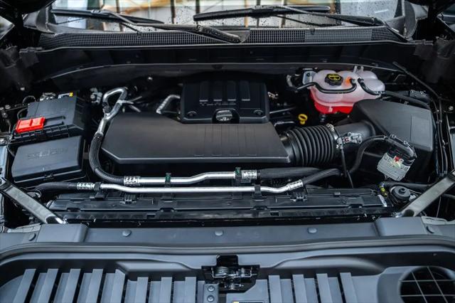 2026 Chevrolet Silverado 1500 4WD Crew Cab Short Bed Custom