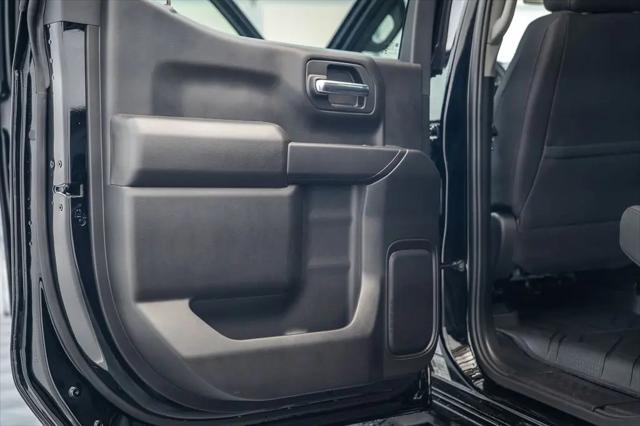 2026 Chevrolet Silverado 1500 4WD Crew Cab Short Bed Custom