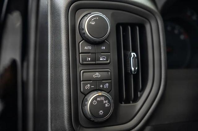 2026 Chevrolet Silverado 1500 4WD Crew Cab Short Bed Custom