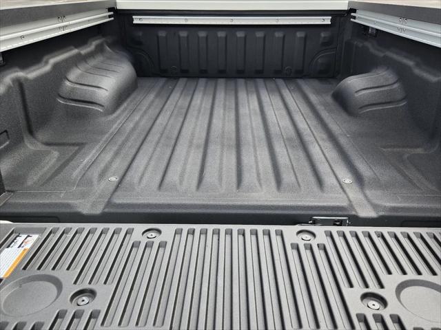 2025 Nissan Frontier Crew Cab Long Bed PRO-4X 4x4