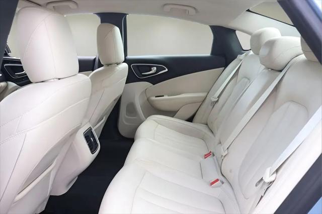 2015 Chrysler 200 C