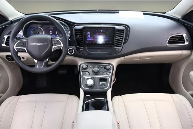 2015 Chrysler 200 C