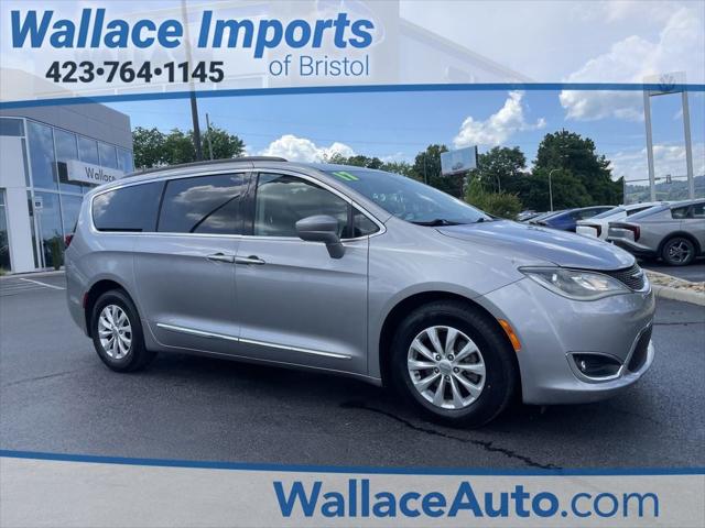 2017 Chrysler Pacifica Touring-L for sale in Bristol, TN