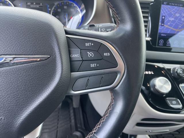 2017 Chrysler Pacifica Touring-L