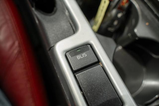 2011 Volvo C70 T5