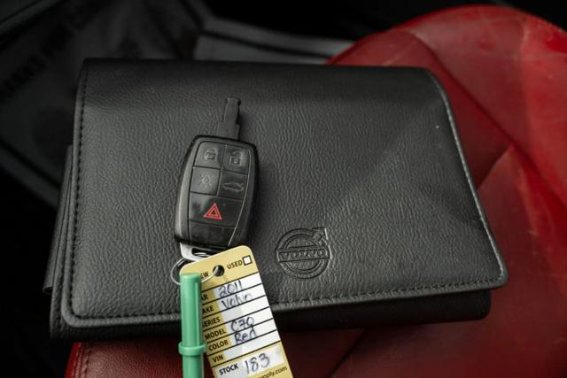 2011 Volvo C70 T5
