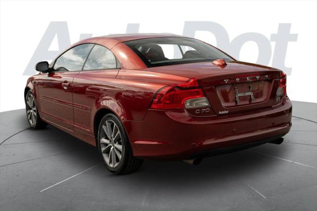 2011 Volvo C70 T5