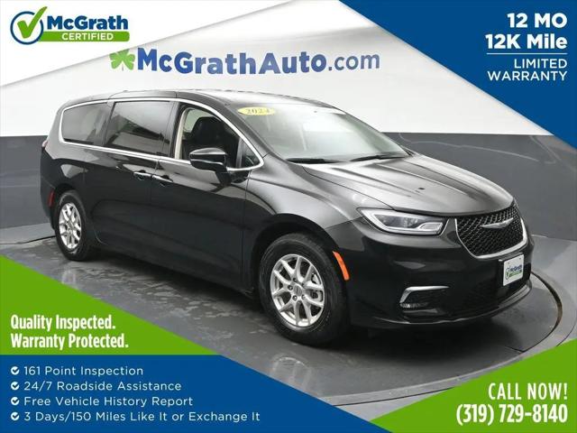2024 Chrysler Pacifica Touring L for sale in Cedar Rapids, IA
