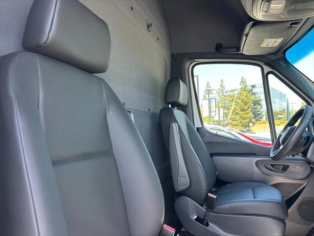 2025 Mercedes-Benz Sprinter 2500 High Roof HO