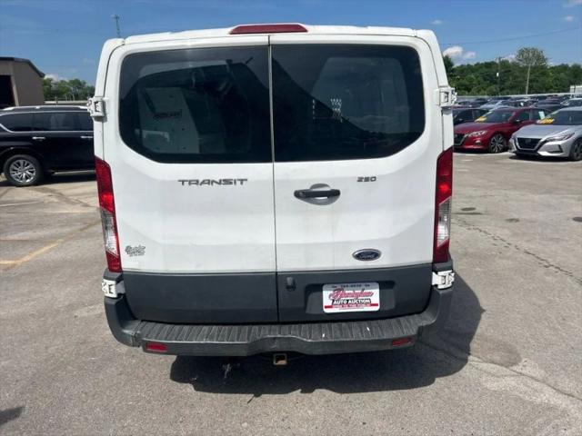 2018 Ford Transit w/60/40 Side Door w/RWB