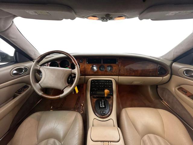 1998 Jaguar XK8 XK8
