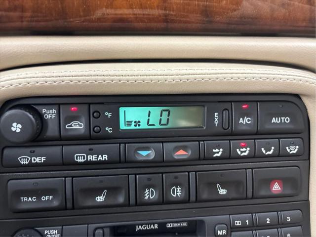 1998 Jaguar XK8 XK8