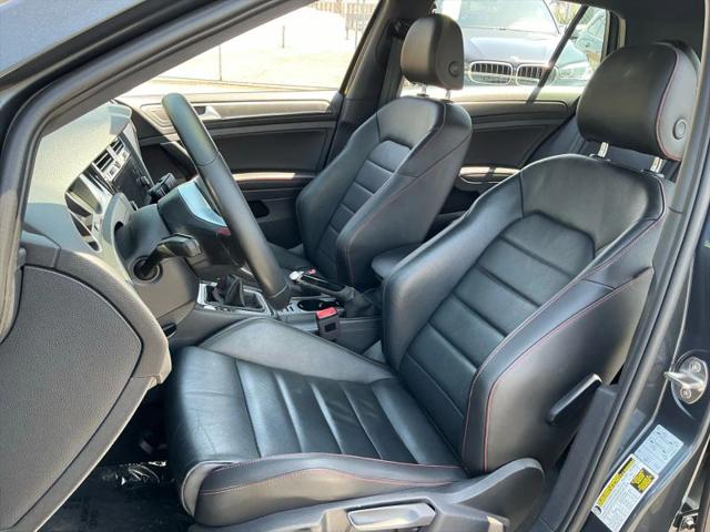 2019 Volkswagen Golf GTI 2.0T S