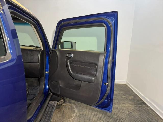 2006 HUMMER H3 Base