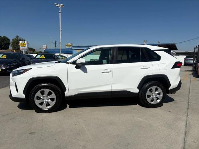 2023 Toyota RAV4 LE
