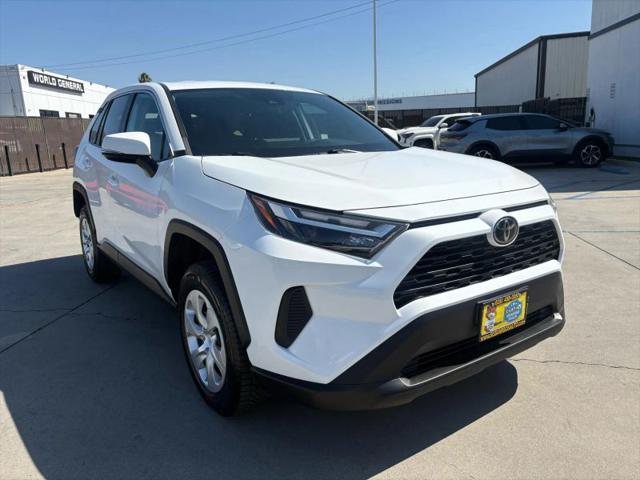2023 Toyota RAV4 LE