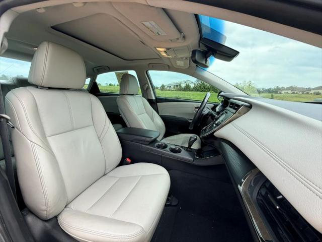 2017 Toyota Avalon XLE