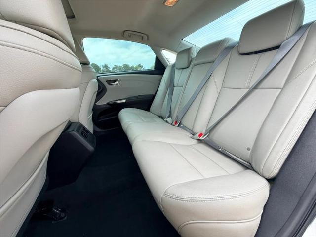 2017 Toyota Avalon XLE