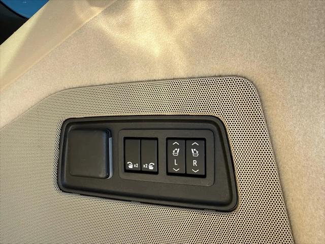 2023 Cadillac Escalade 4WD Premium Luxury