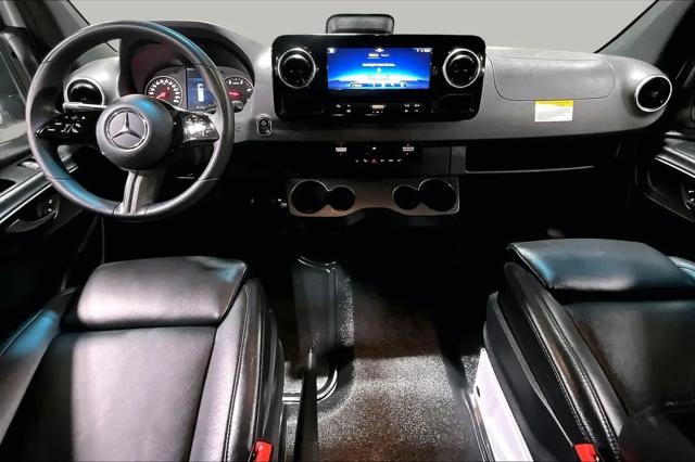 2025 Mercedes-Benz Sprinter 2500 Standard Roof 4-Cyl Diesel HO