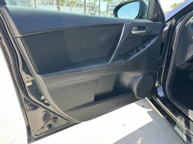 2013 Mazda Mazda3 i Touring