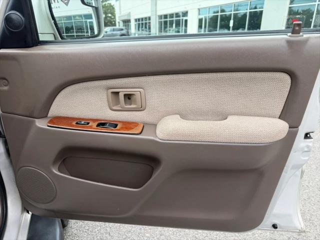 2000 Toyota 4Runner SR5
