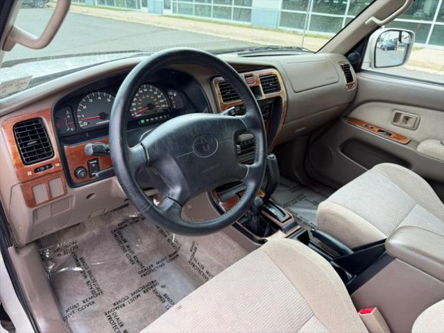 2000 Toyota 4Runner SR5