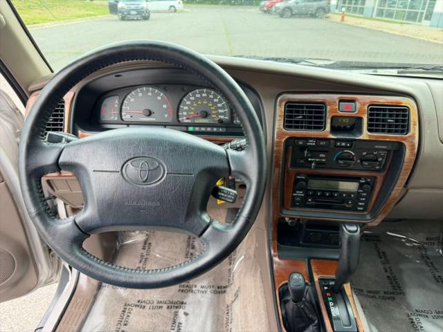 2000 Toyota 4Runner SR5