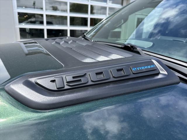 2026 Ram 1500 Laramie Crew Cab 4x4 57 Box