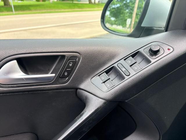 2015 Volkswagen Tiguan SE