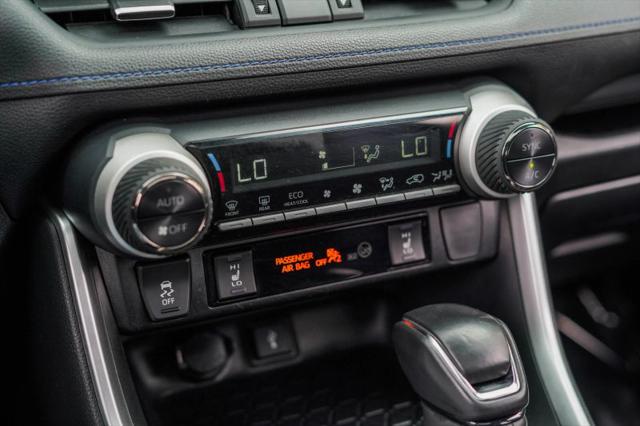 2020 Toyota RAV4 Hybrid XSE