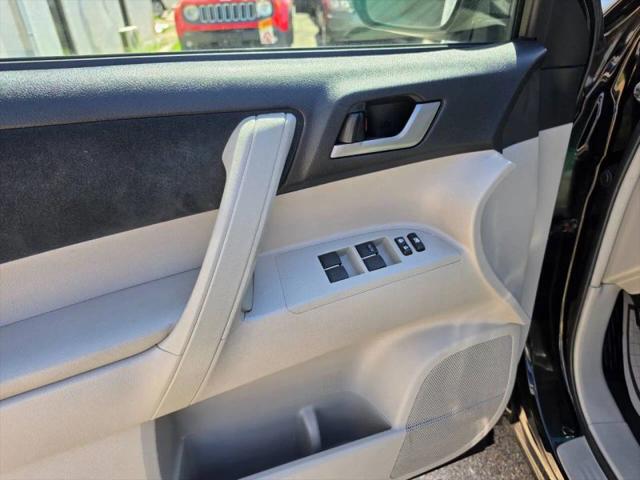 2012 Toyota Highlander SE V6