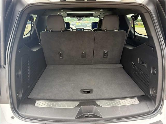 2023 Chevrolet Suburban 4WD High Country